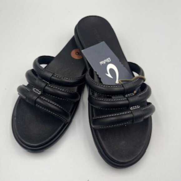 NEW Olukai Women’s Tiare Black Slides Size 9 Leather Puffy Straps Sandals NWT - Picture 1 of 14